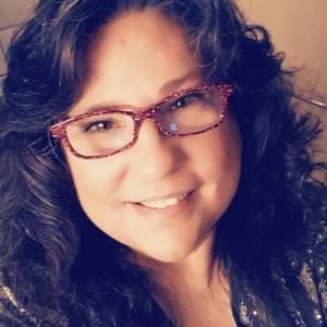 Meet your Posher, Paula